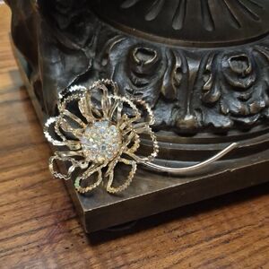 Vintage Sarah Coventry AB Rhinestone Allusion Flower Brooch Pin 1968